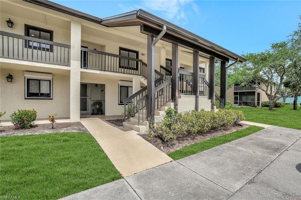 175 Cypress WAY E B205 NAPLES, FL 34110