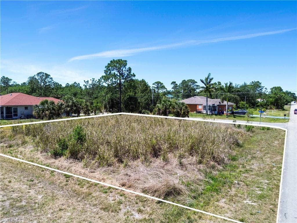 800 E 5th ST LEHIGH ACRES, FL 33972