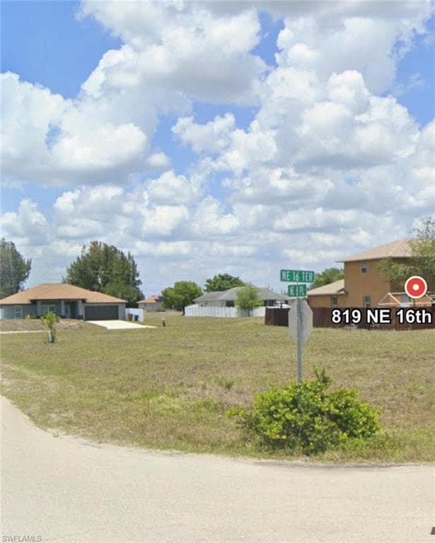 819 NE 16th TER CAPE CORAL, FL 33909