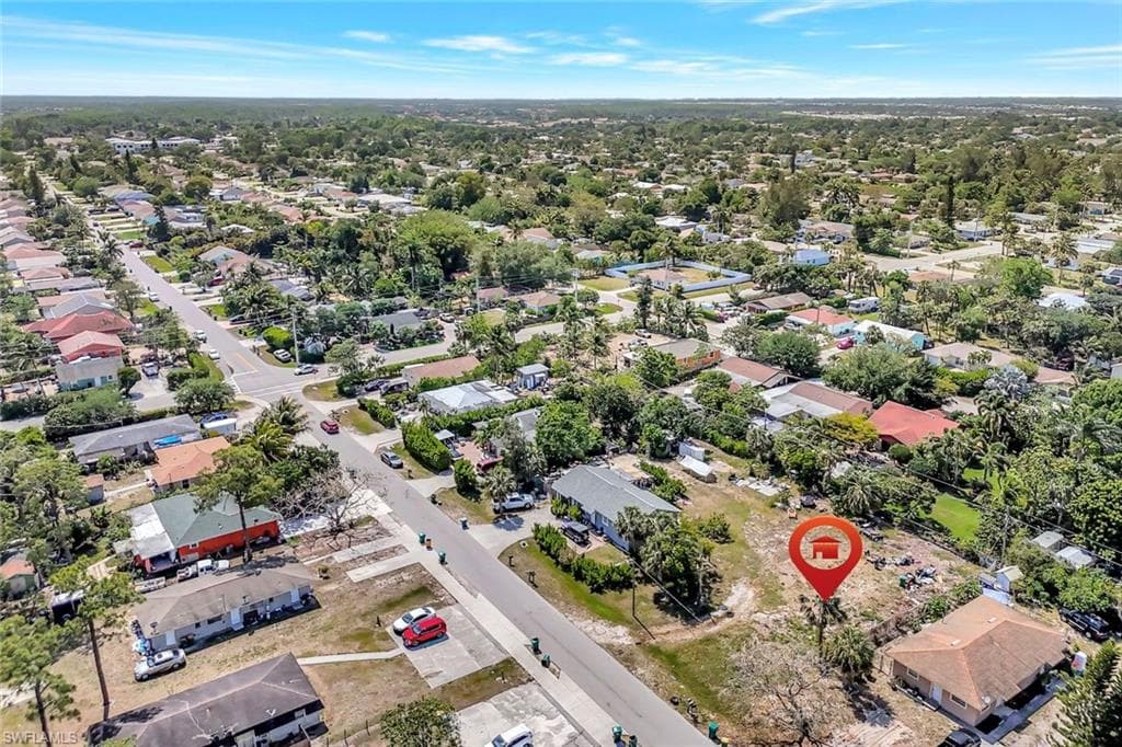 5421 MARTIN ST NAPLES, FL 34113