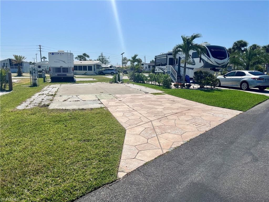 19681 Summerlin #211 RD FORT MYERS, FL 33908