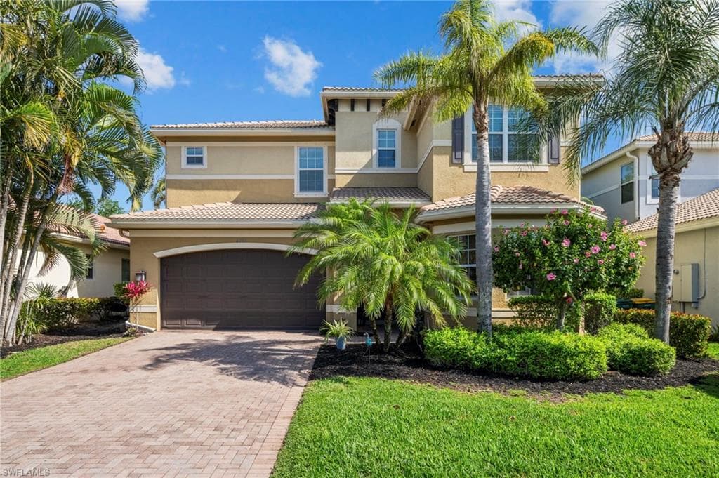 6717 Marbella LN NAPLES, FL 34105