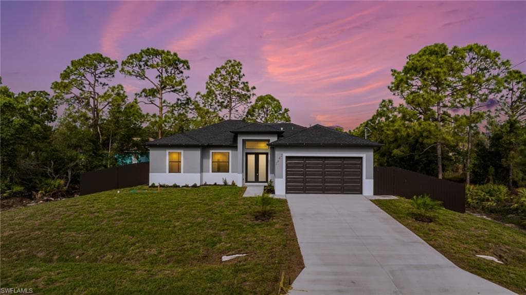 1042 Bassinger AVE S LEHIGH ACRES, FL 33974