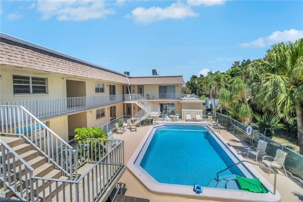 4931 Vincennes CT 9 CAPE CORAL, FL 33904