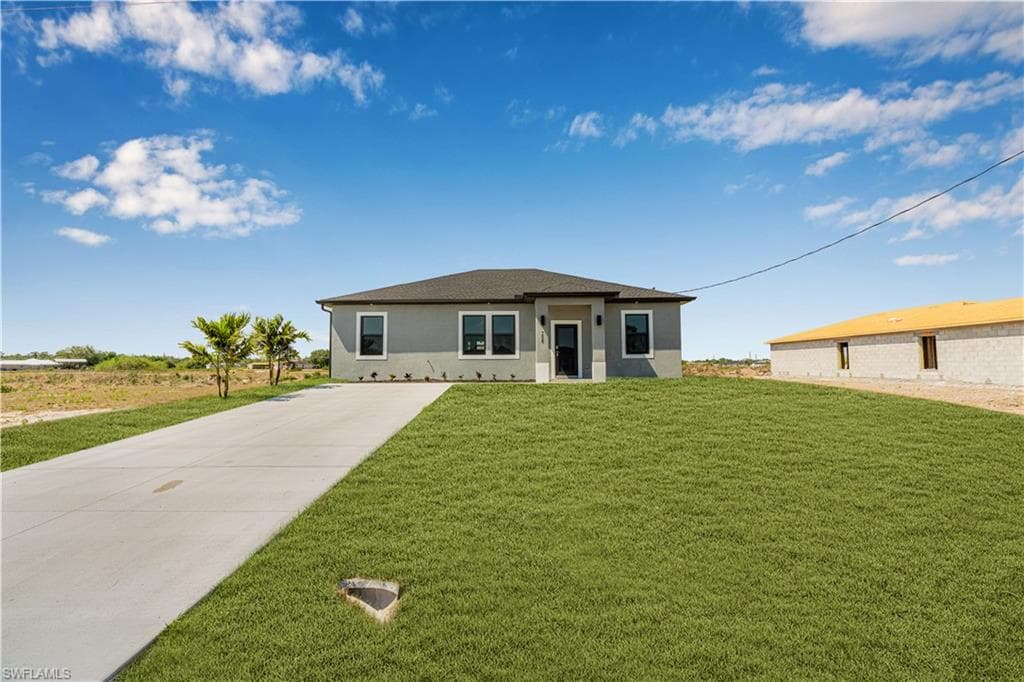 7029 HERO CIR LABELLE, FL 33935