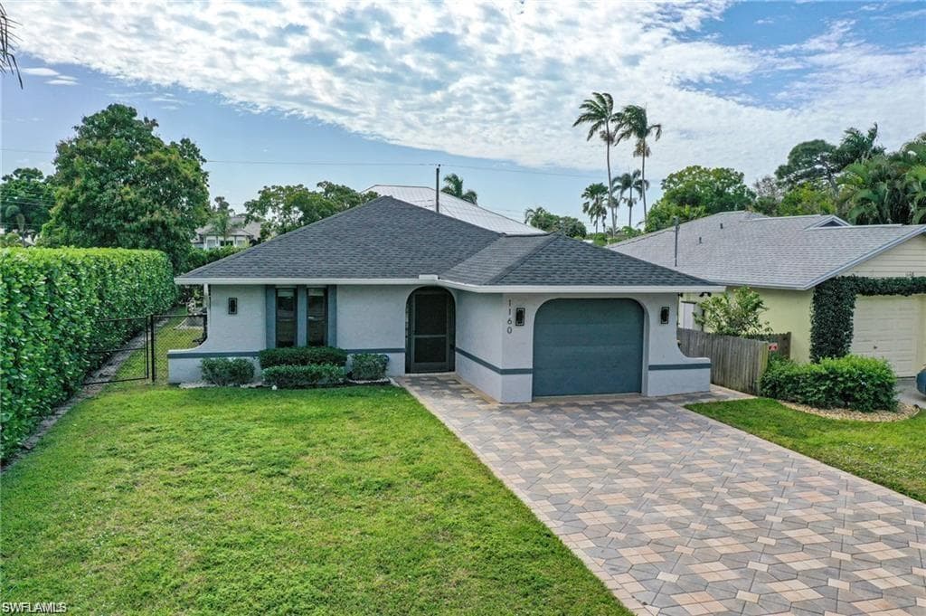 1160 Michigan AVE NAPLES, FL 34103