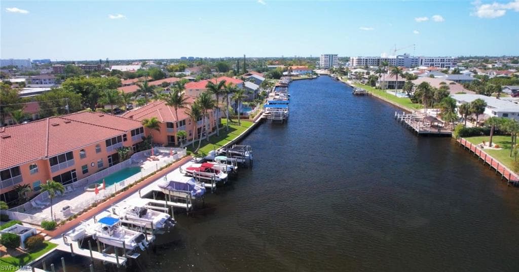 4566 5th PL 104 CAPE CORAL, FL 33904
