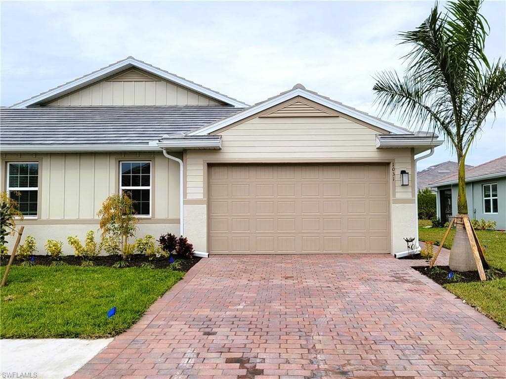 1031 Enbrook LOOP NAPLES, FL 34114