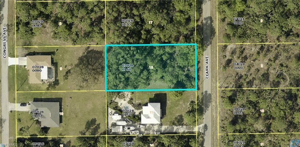 907 Clark AVE LEHIGH ACRES, FL 33972