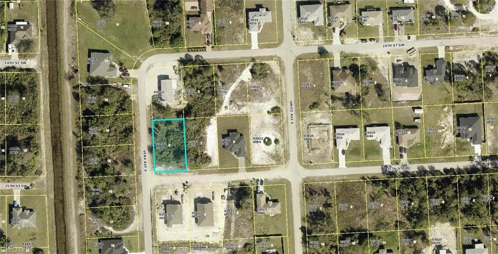 3606 25th ST SW LEHIGH ACRES, FL 33976