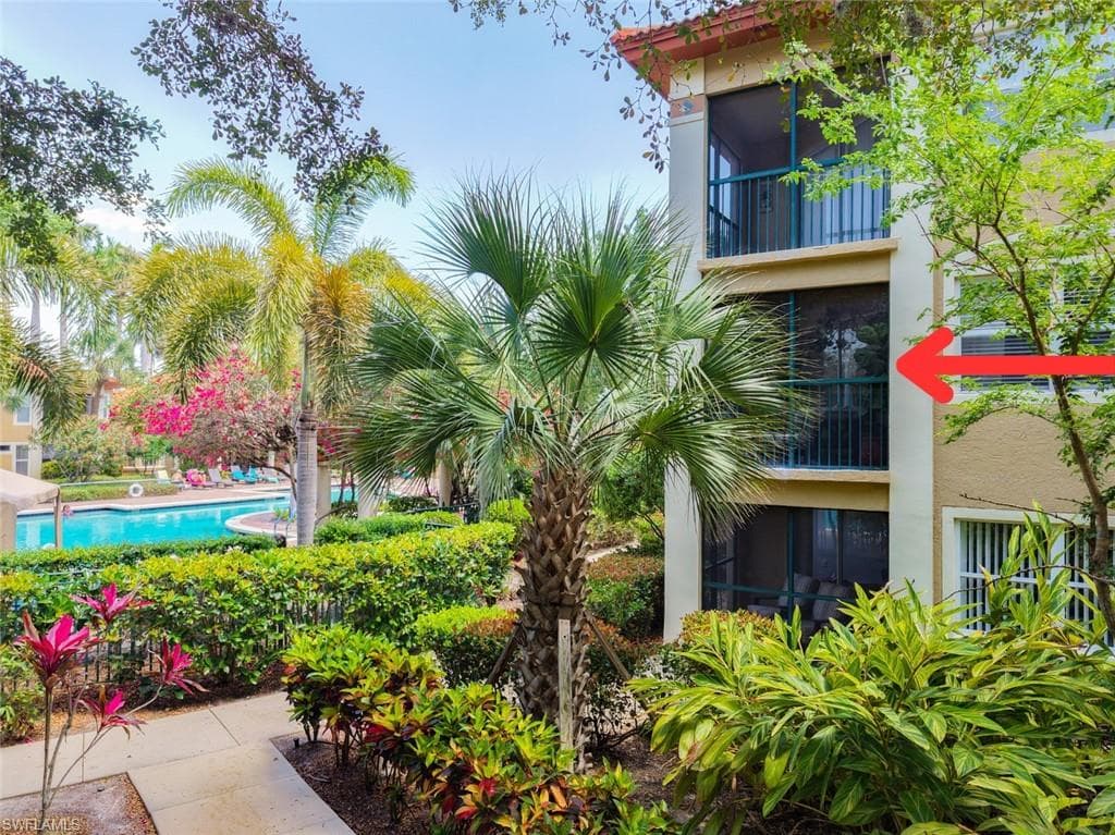 8960 Colonnades CT E 928