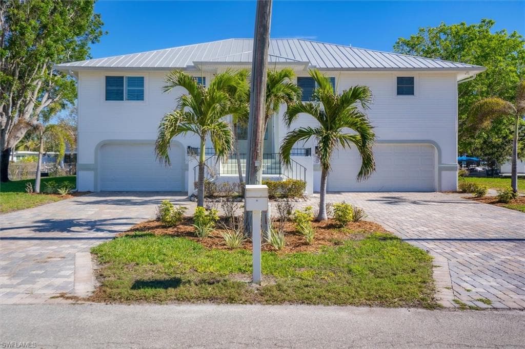 24534 Redfish ST BONITA SPRINGS, FL 34134