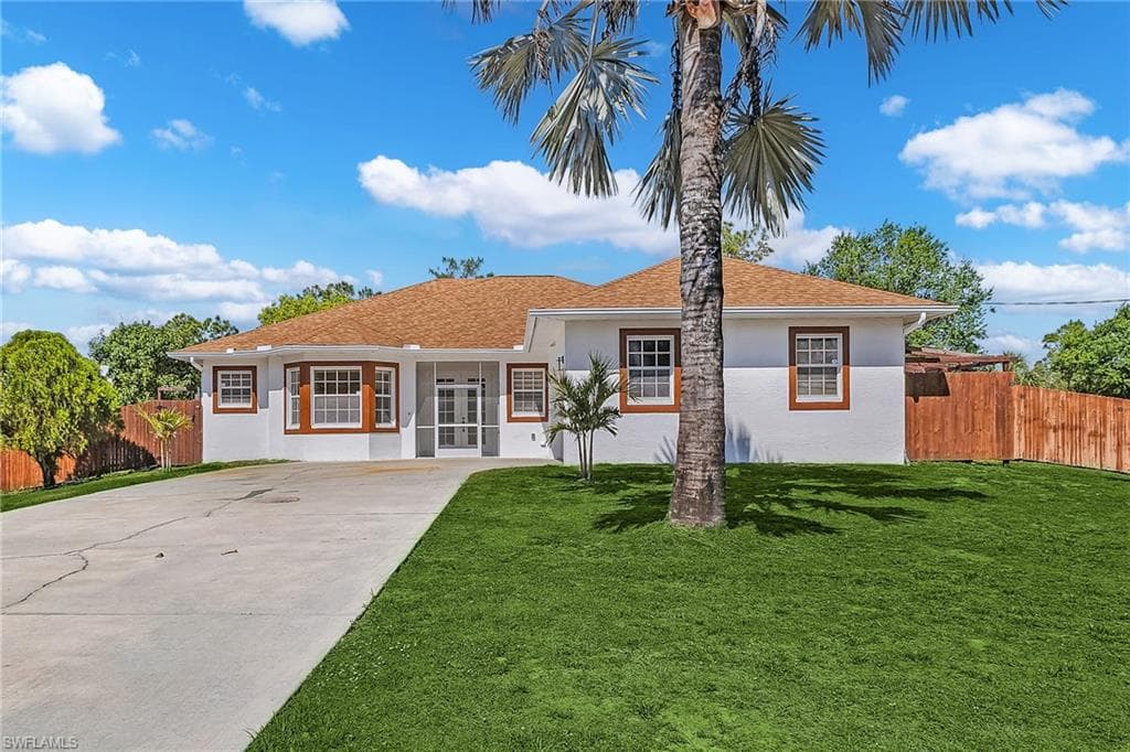 1417 5th AVE LEHIGH ACRES, FL 33972
