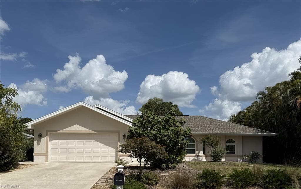 18249 Oak RD FORT MYERS, FL 33967