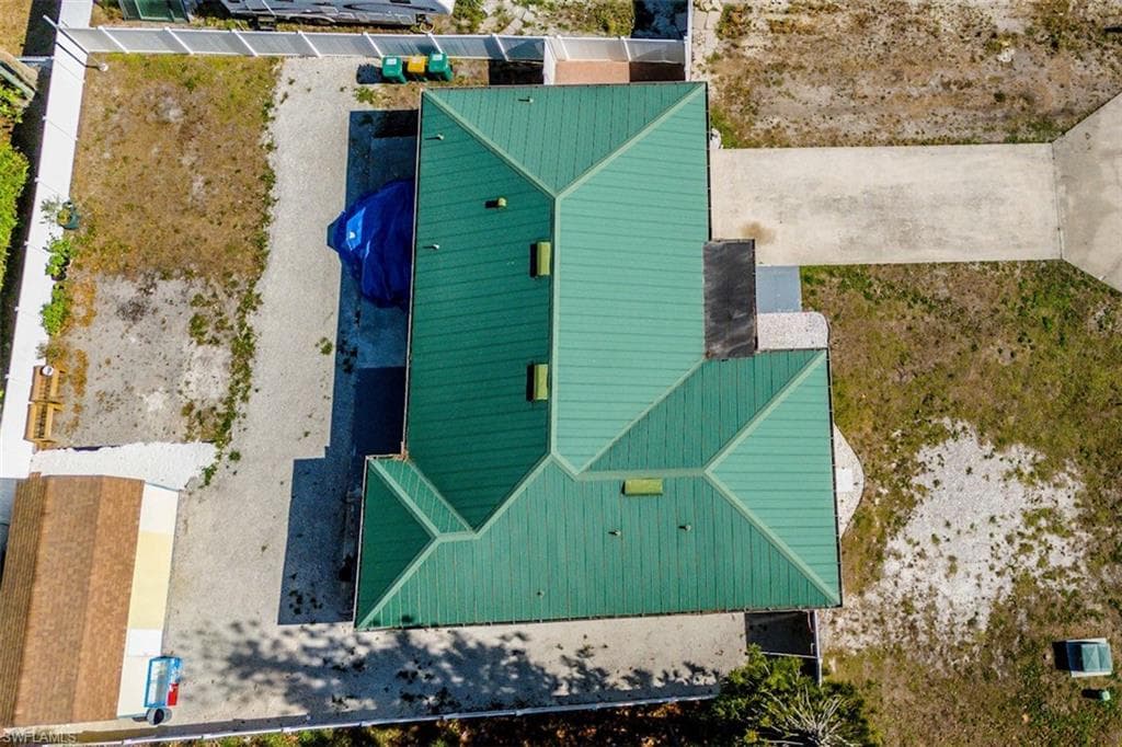 2137 44th ST SW NAPLES, FL 34116