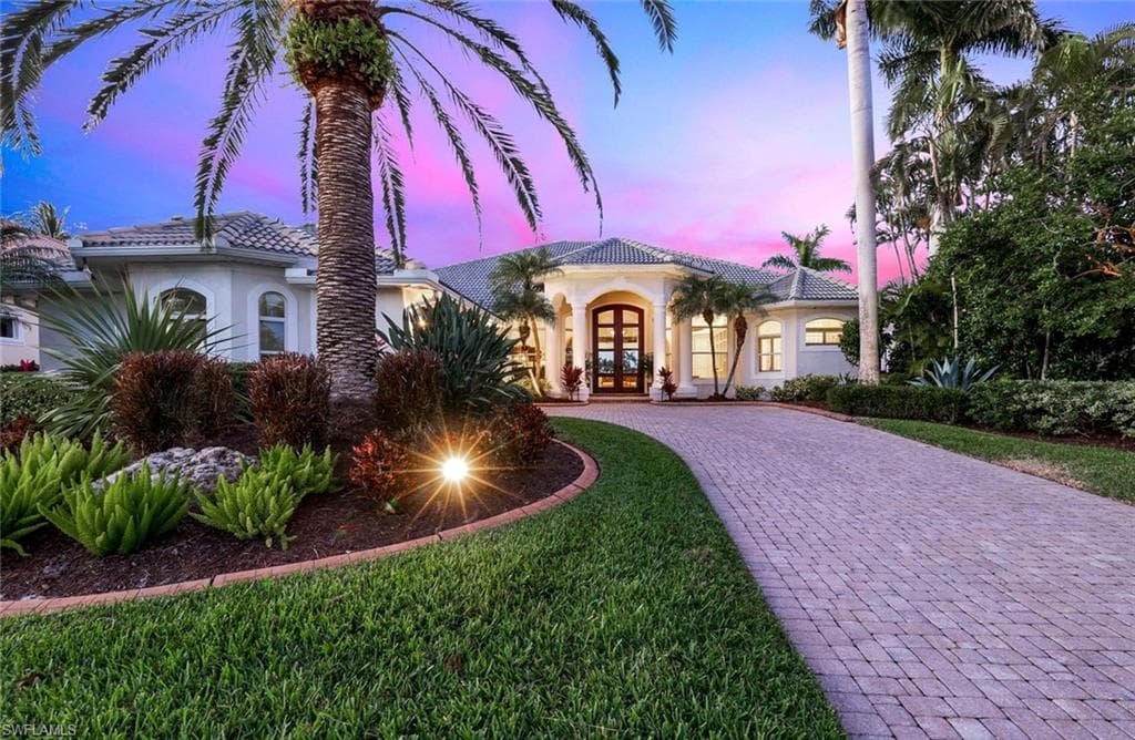 1819 Harbour CIR CAPE CORAL, FL 33914