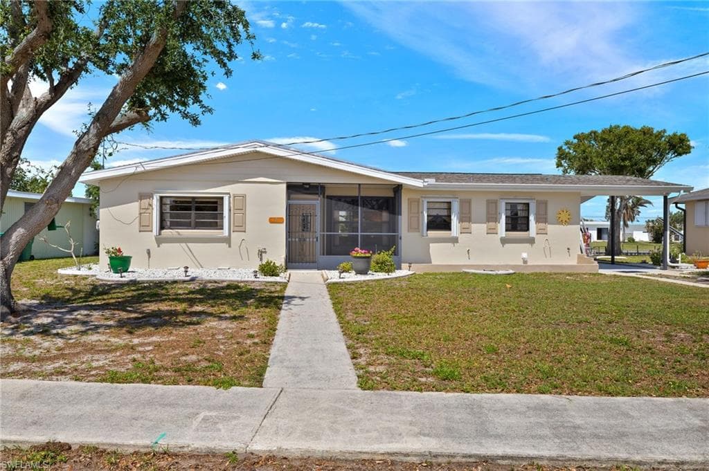 128 Rodgers AVE NE PORT CHARLOTTE, FL 33952