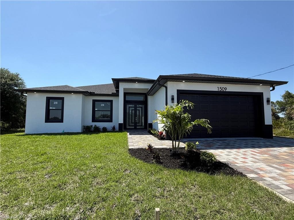 1509 Scott AVE LEHIGH ACRES, FL 33972