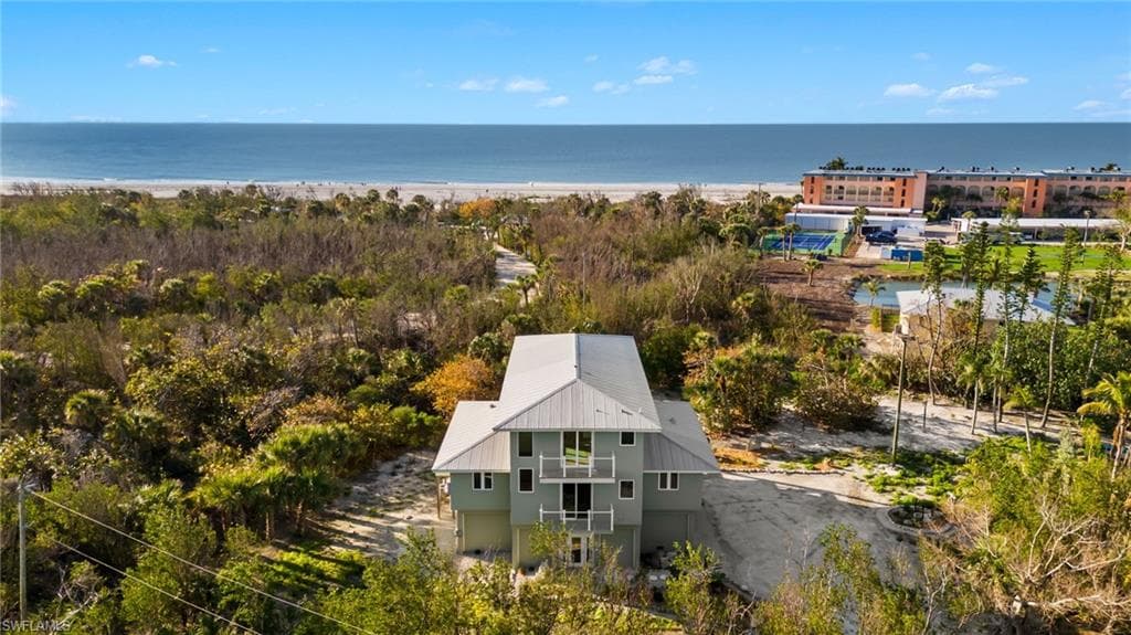 2190 Camino Del Mar DR SANIBEL, FL 33957