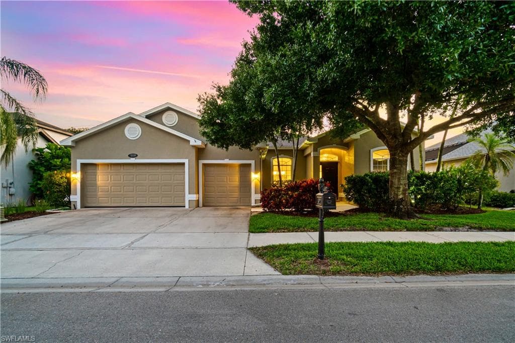167 Burnt Pine DR NAPLES, FL 34119