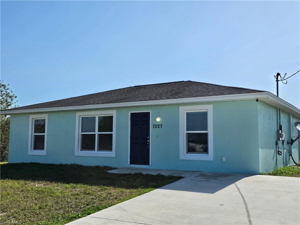 7027 Palpano CIR LABELLE, FL 33935