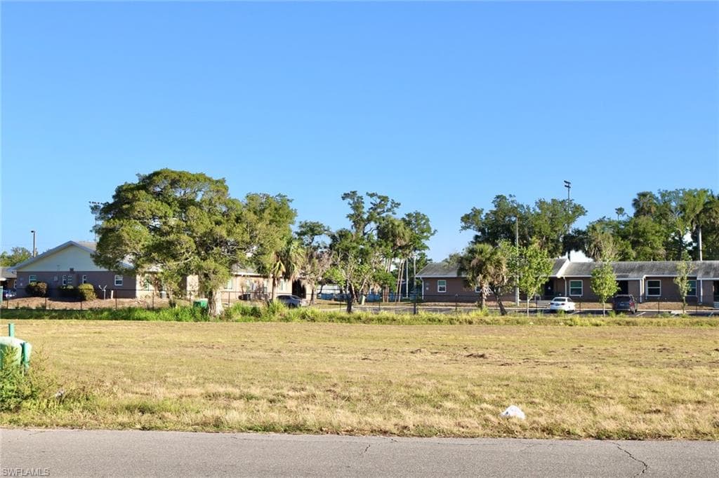 4281 Arlington AVE FORT MYERS, FL 33905
