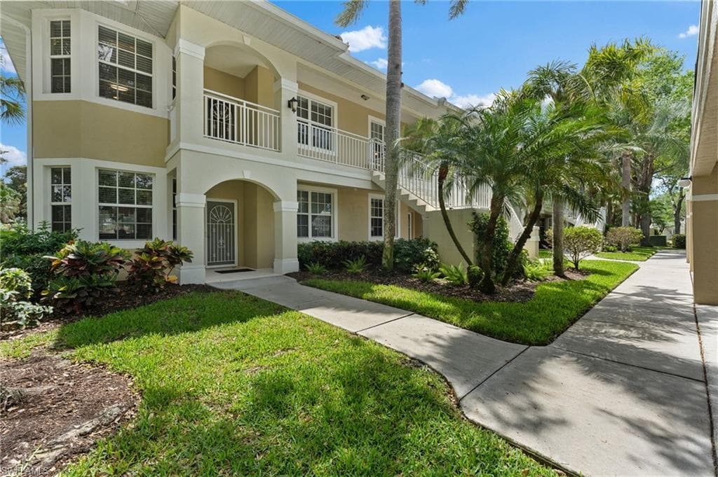 2350 Carrington CT 201 NAPLES, FL 34109