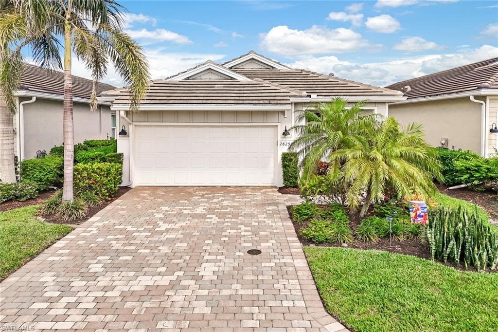 28293 Seasons Tide AVE BONITA SPRINGS, FL 34135