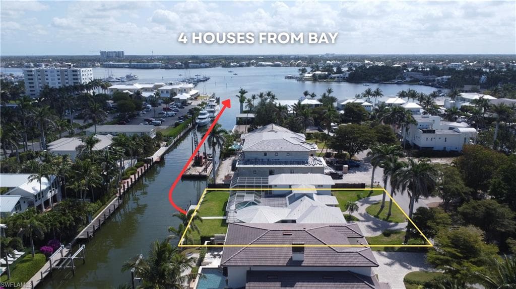 601 15th AVE S NAPLES, FL 34102