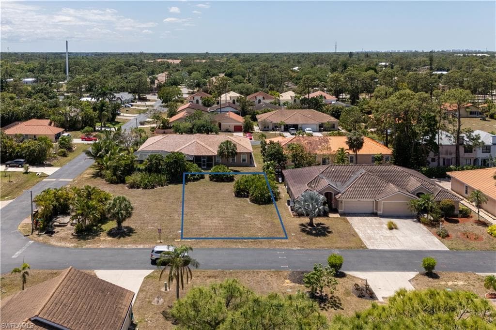11273 Coimbra LN BONITA SPRINGS, FL 34135