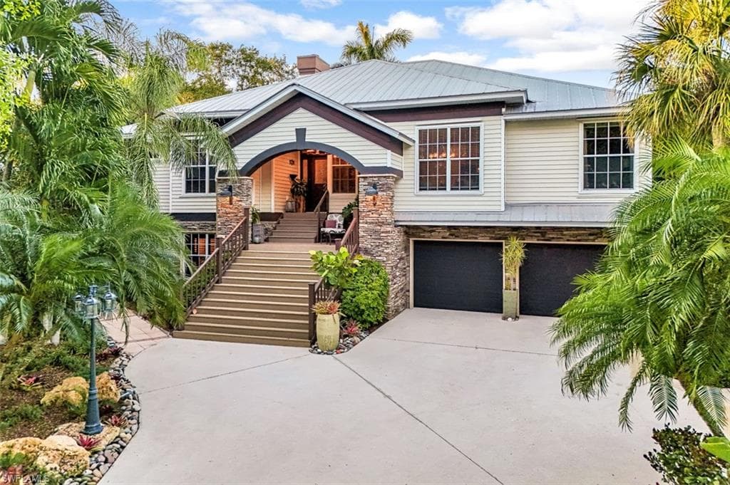 7130 Hendry Creek DR FORT MYERS, FL 33908