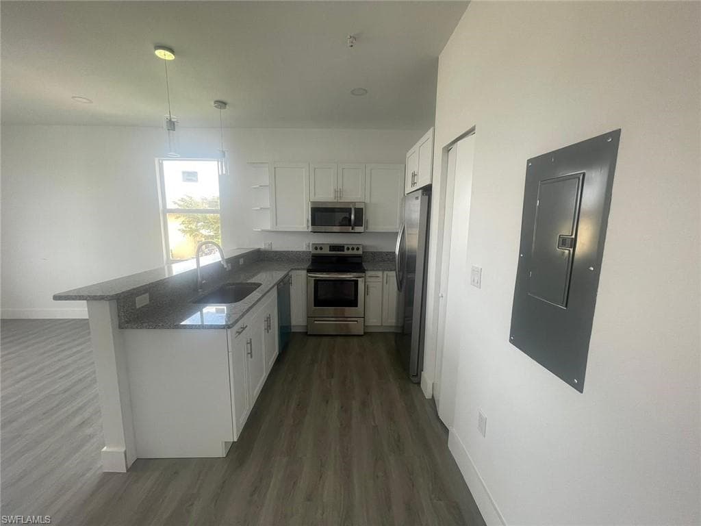 275 SW 4th ST 120 CAPE CORAL, FL 33991