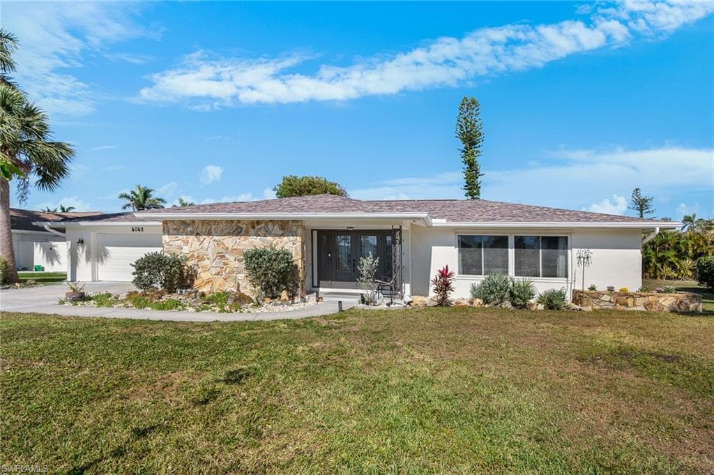 5052 Fairfield DR FORT MYERS, FL 33919