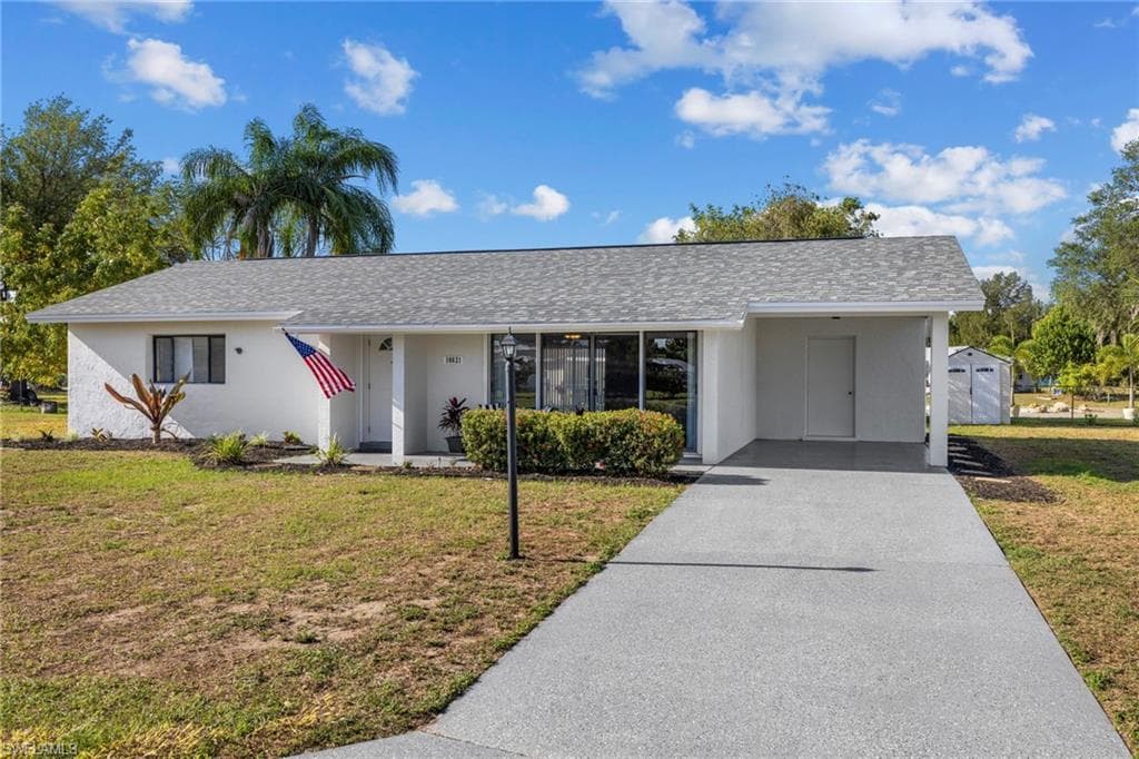 10621 Baytree CT LEHIGH ACRES, FL 33936