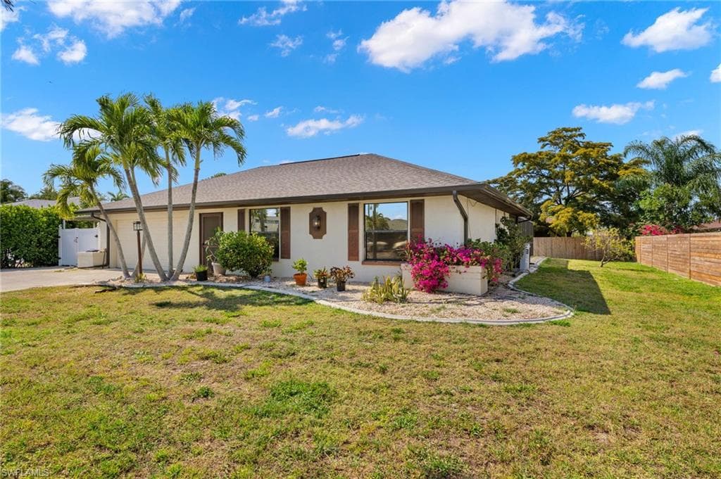 2225 Crystal DR FORT MYERS, FL 33907