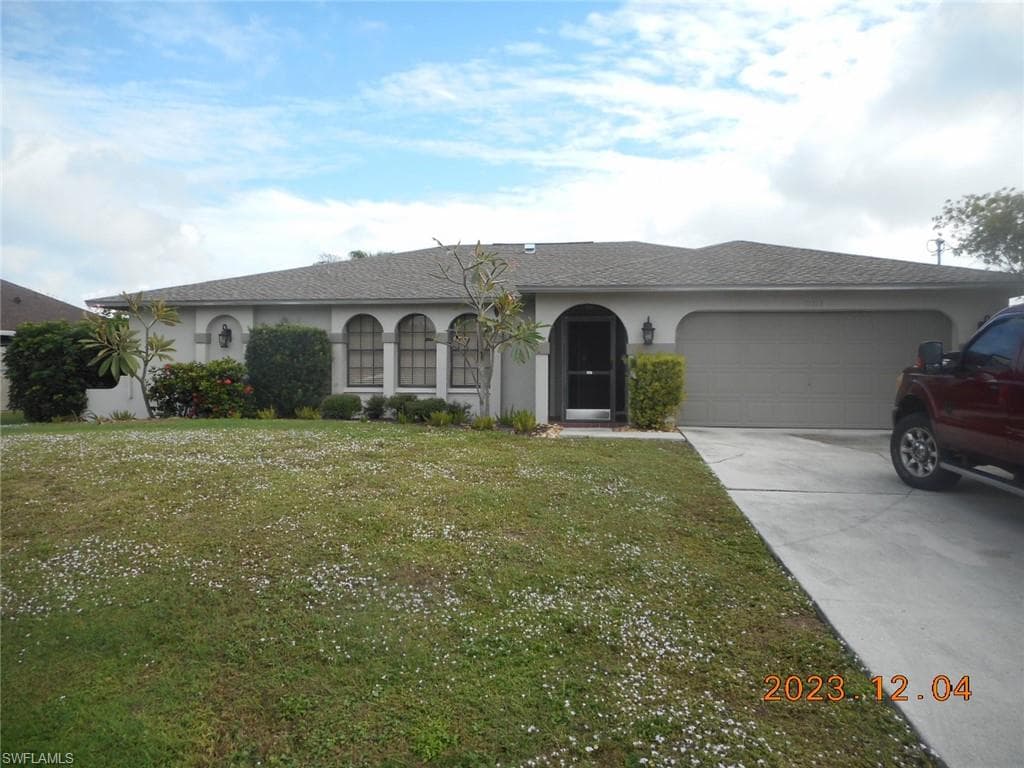 17213 Oriole RD FORT MYERS, FL 33967