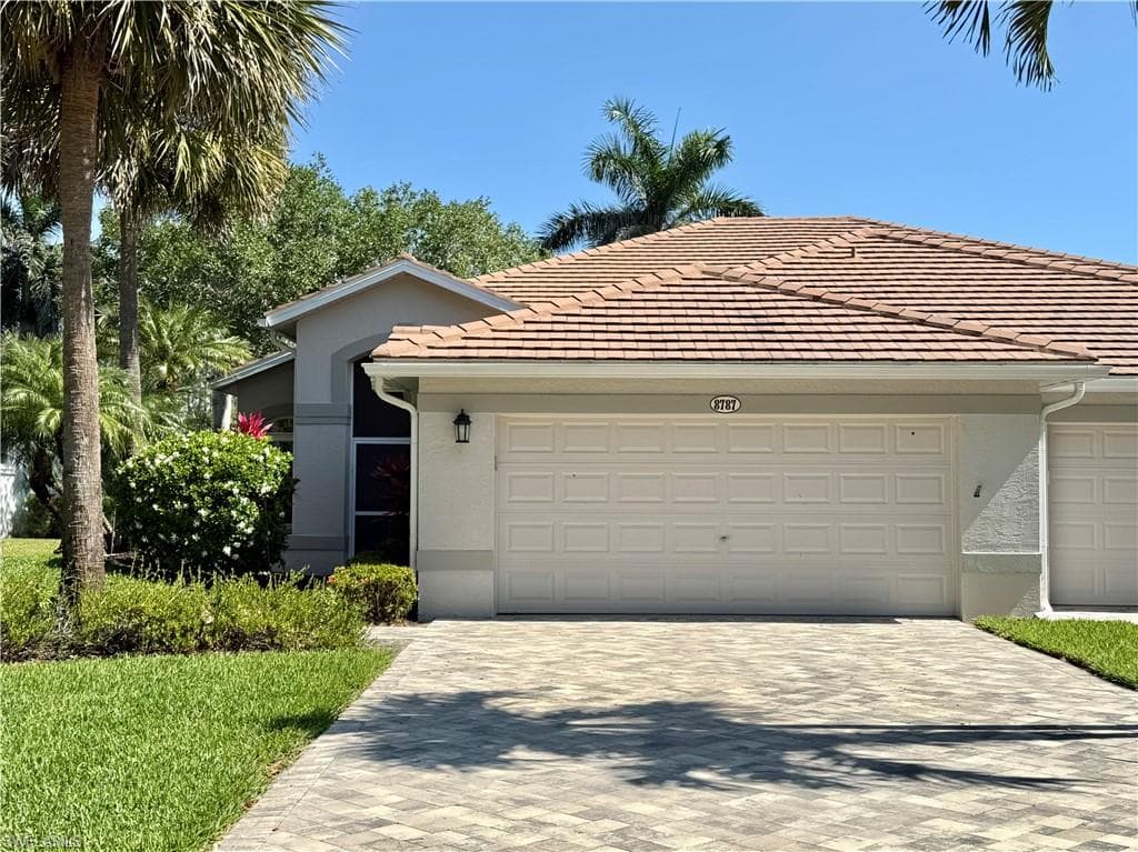 8787 Naples Heritage DR D16 NAPLES, FL 34112