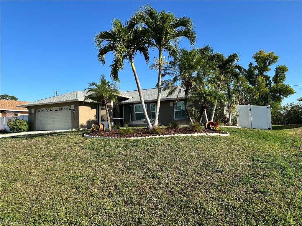 217 SW 17th ST CAPE CORAL, FL 33991