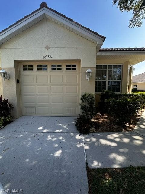 8788 Middlebrook DR FORT MYERS, FL 33908