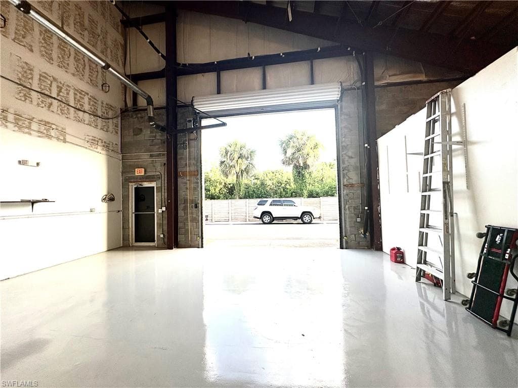 15860 pine Ridge RD 201 FORT MYERS, FL 33908