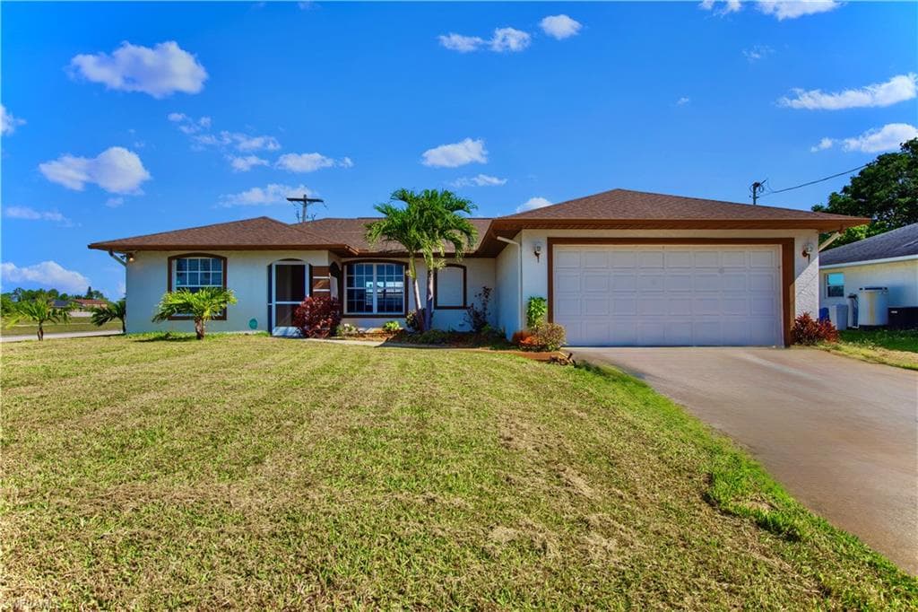 3326 12th ST W LEHIGH ACRES, FL 33971