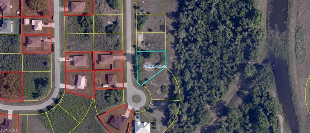 7026 Calder CT LABELLE, FL 33935