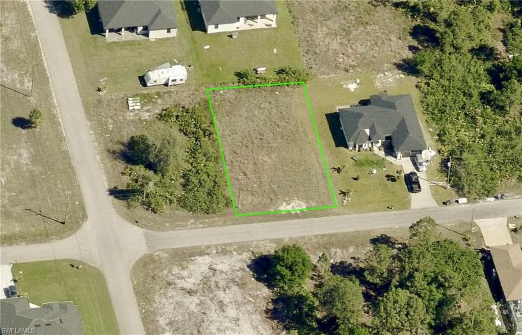 3912 26th ST SW LEHIGH ACRES, FL 33976