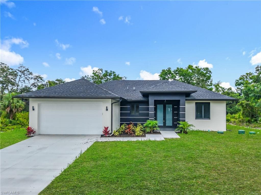 131 Carey AVE S LEHIGH ACRES, FL 33974
