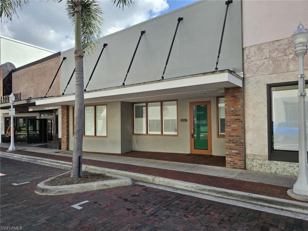 1531 Hendry ST FORT MYERS, FL 33901