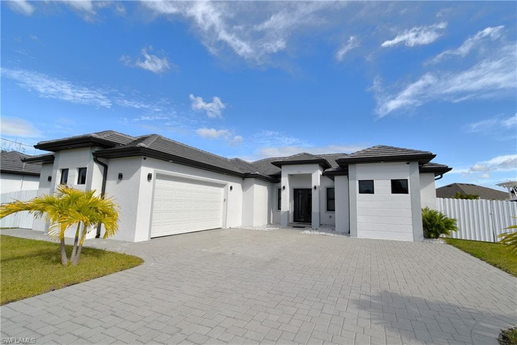 121 NW 10th AVE CAPE CORAL, FL 33993