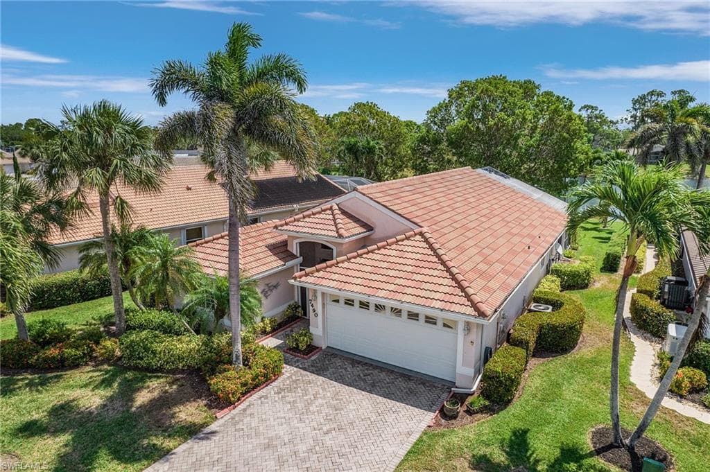 7490 Lourdes CT NAPLES, FL 34104
