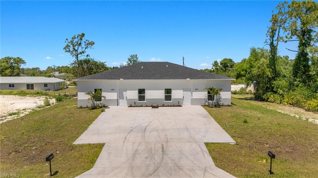 4782/4784 NELSON LEHIGH ACRES, FL 33973