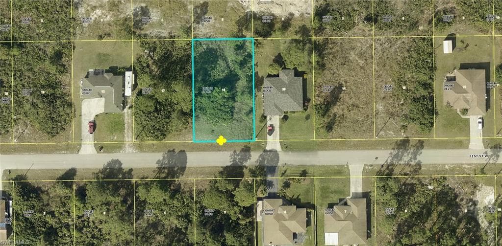 2810 21st ST W LEHIGH ACRES, FL 33971