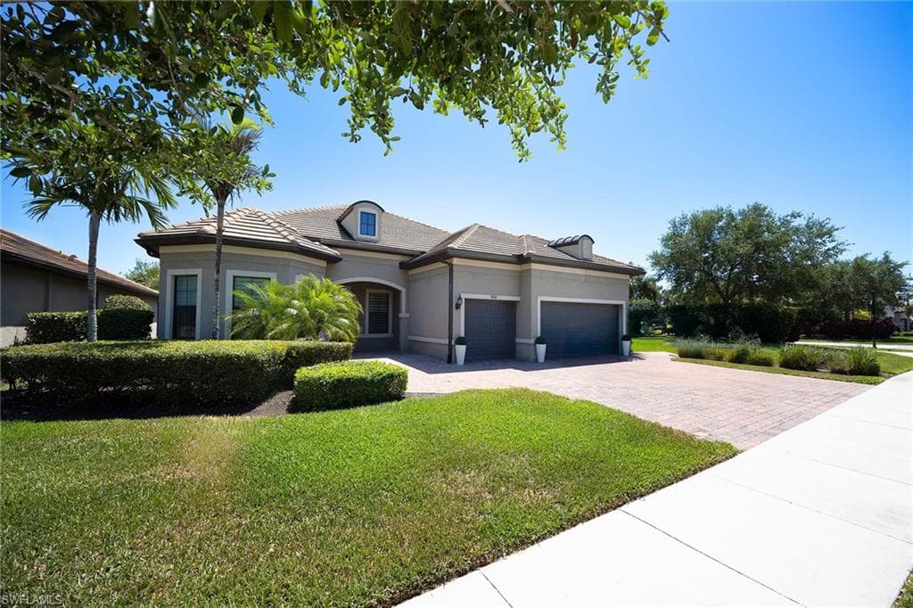 7520 Blackberry DR NAPLES, FL 34114